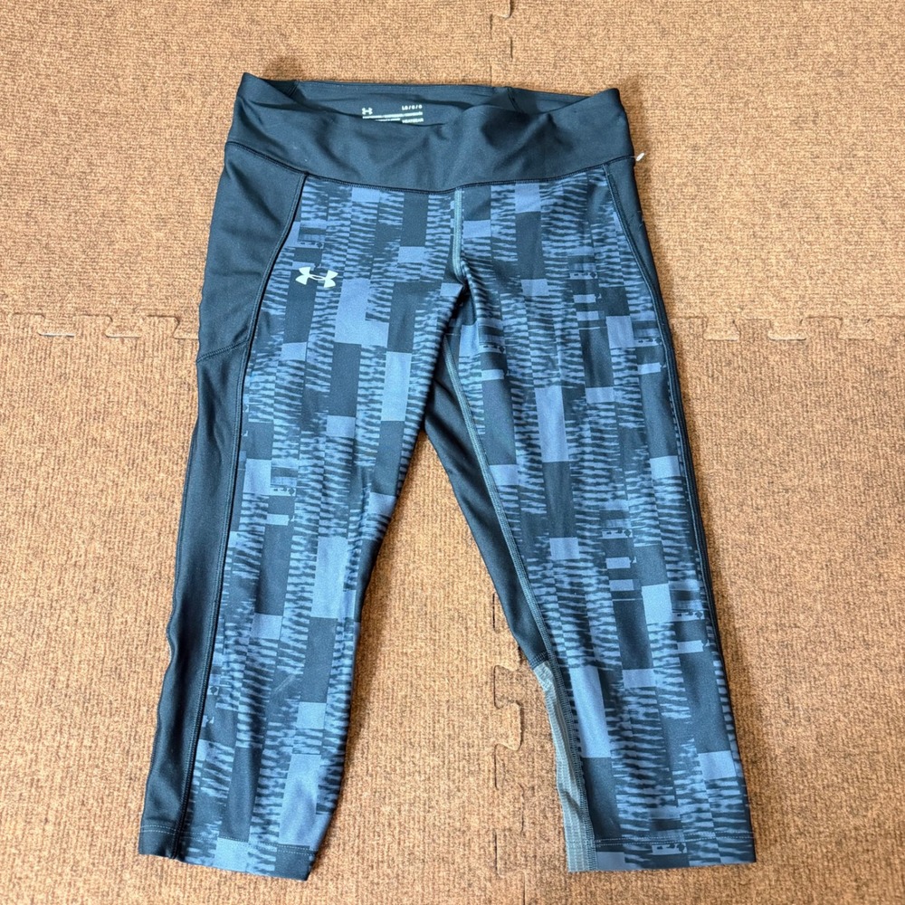 Under Armour Womens HeatGear Compression Leggings Black Gym Glitch Capri 1320380